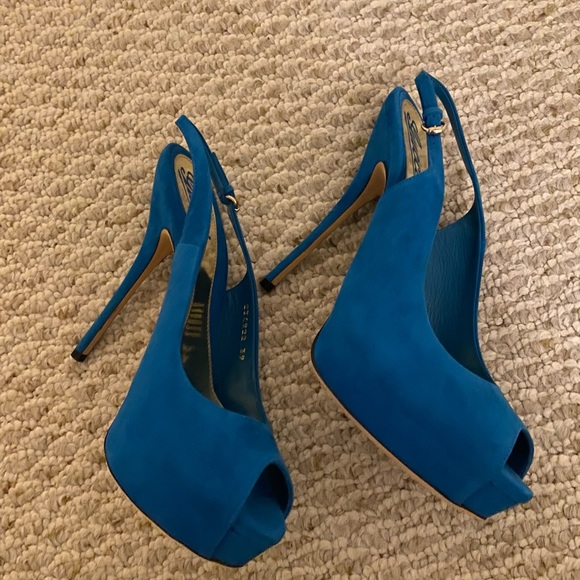 Gucci Sophia Suede Peep Toe Slingback Sandals - Picture 6 of 10